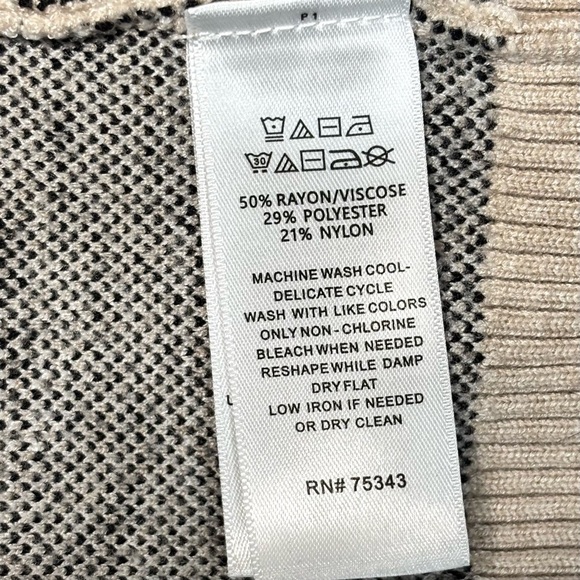 NWT Cynthia Rowley Pullover Crew Neck Sweater - Picture 8 of 8